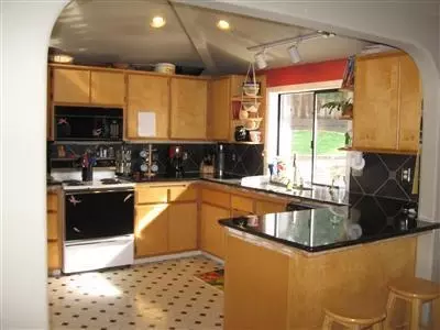 213 Ray St, Phoenix, OR 97535 photo 6
