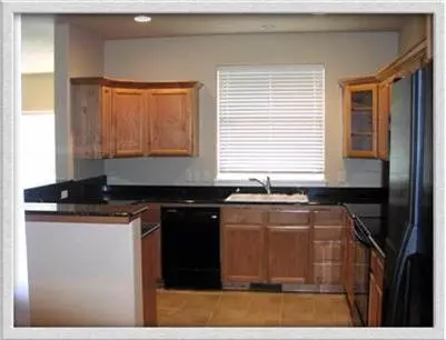 983 Heather Way, Eagle Point, OR 97524 photo 3