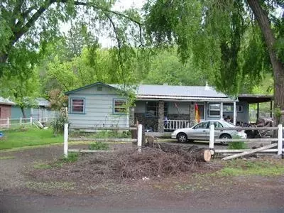 147 Onyx St, Eagle Point, OR 97524 photo 1