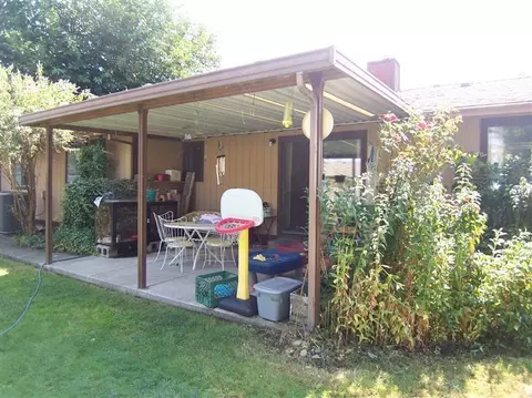 802 W First St, Phoenix, OR 97535 photo 12