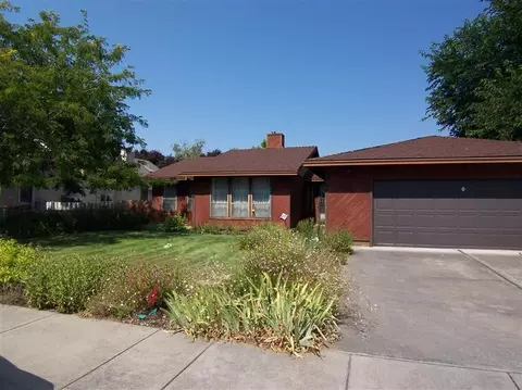 802 W First St, Phoenix, OR 97535 photo 15