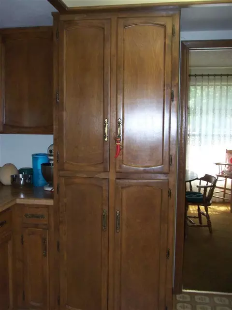 802 W First St, Phoenix, OR 97535 photo 8