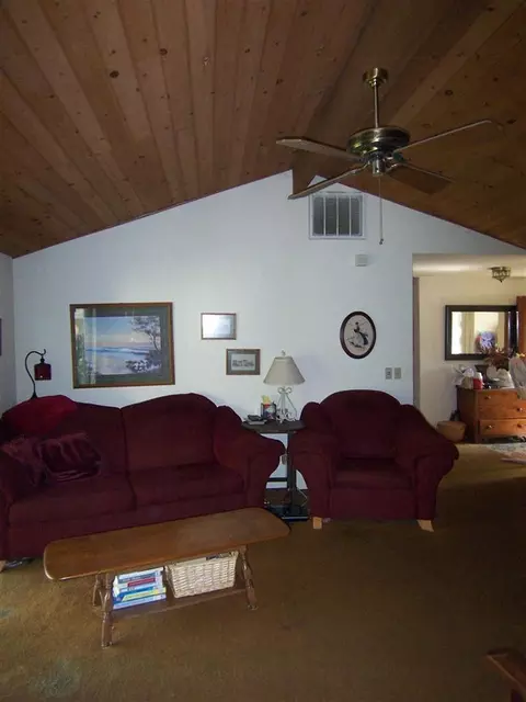 802 W First St, Phoenix, OR 97535 photo 5