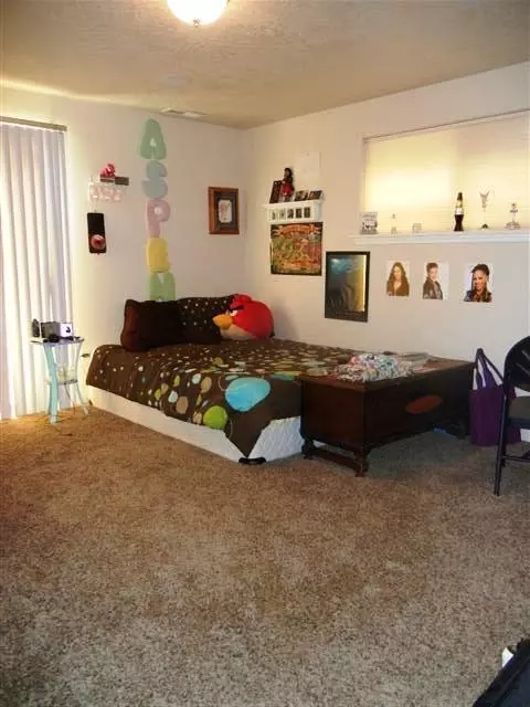 2012 Lara Ln, Central Point, OR 97502 photo 7