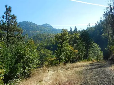 10699 E Antelope Rd, Eagle Point, OR 97524 photo 1