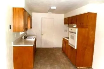735 S Fifth St, Central Point, OR 97502 photo 5