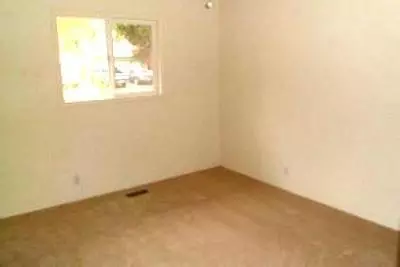 735 S Fifth St, Central Point, OR 97502 photo 6