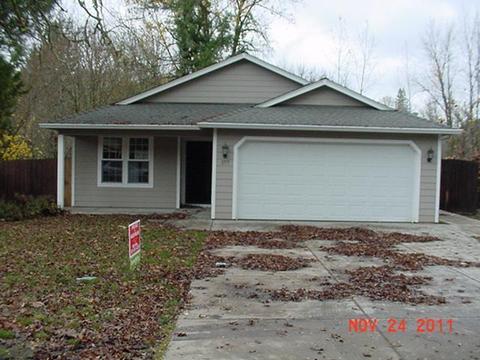 177 Gilbert Ave, Glendale, OR 97442 photo 1