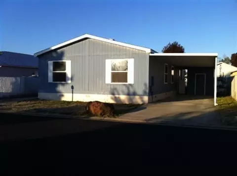 323 Bradley Way, Eagle Point, OR 97524 photo 1