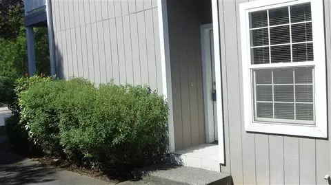 619 Shadow Way, Central Point, OR 97502 photo 3