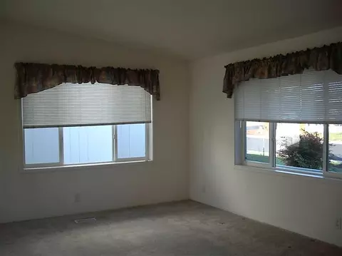 1266 Ivan Ln, Central Point, OR 97502 photo 4