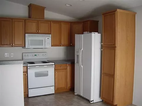 1266 Ivan Ln, Central Point, OR 97502 photo 3