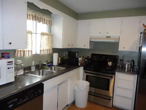 10 Bosc Way, Eagle Point, OR 97524 photo 2