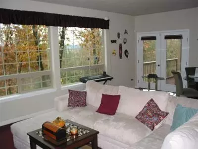 5670 Upper River Rd, Grants Pass, OR 97526 photo 8