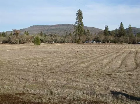 3018 Rogue River Dr, Eagle Point, OR 97524 photo 15