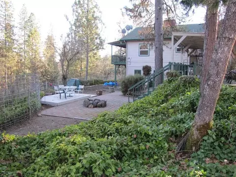 3018 Rogue River Dr, Eagle Point, OR 97524 photo 10