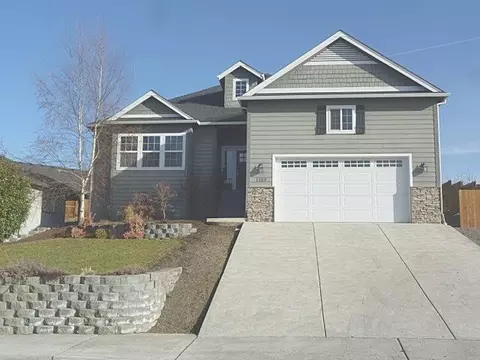 1159 Highlands Dr, Eagle Point, OR 97524 photo 1