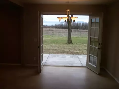424 E Gregory Rd, Central Point, OR 97502 photo 11