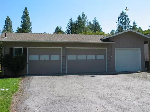 554 Pyle Dr, Grants Pass, OR 97527 photo 8