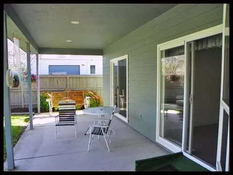 404 Meadowbrook Dr, Central Point, OR 97502 photo 12
