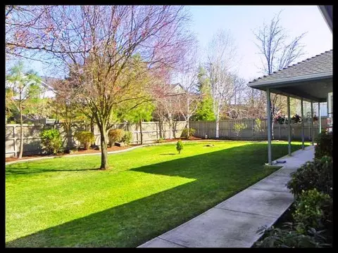 404 Meadowbrook Dr, Central Point, OR 97502 photo 15