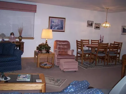 90 Christa Ln, Eagle Point, OR 97524 photo 5