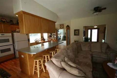 157 Orchardview Ave, Central Point, OR 97502 photo 4