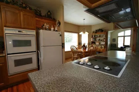 157 Orchardview Ave, Central Point, OR 97502 photo 6