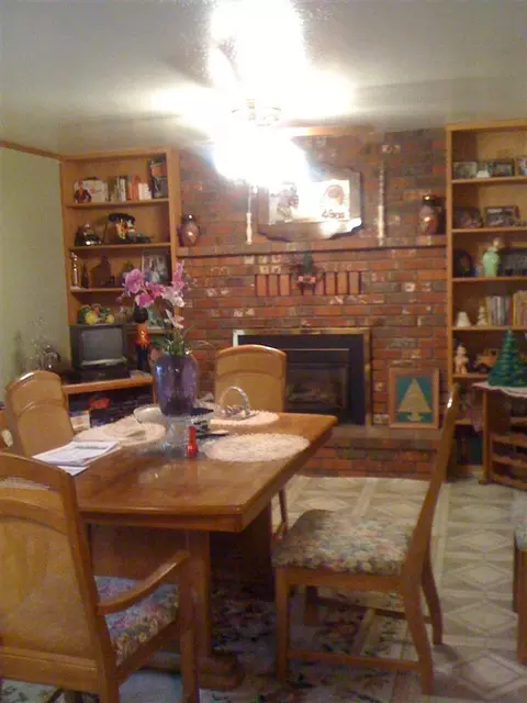 804 W First St, Phoenix, OR 97535 photo 3