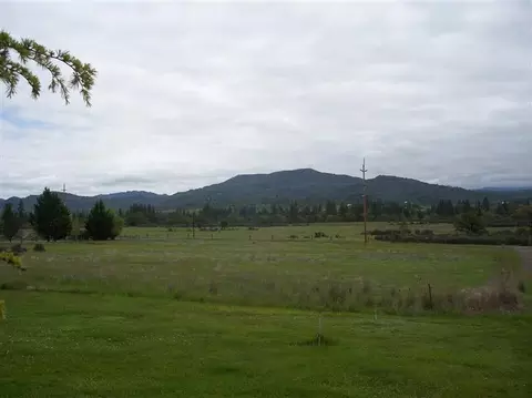 901 Rogue River Dr, Eagle Point, OR 97524 photo 16