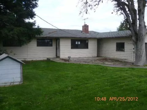 2624 Eric Ave, Central Point, OR 97502 photo 1