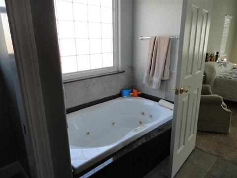 410 Leandra Ln, Eagle Point, OR 97524 photo 9