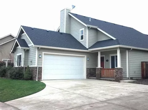 11 Morel Ct, Eagle Point, OR 97524 photo 2