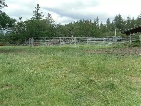 15644 Hwy 62, Eagle Point, OR 97524 photo 15