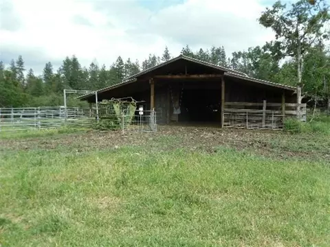 15644 Hwy 62, Eagle Point, OR 97524 photo 16