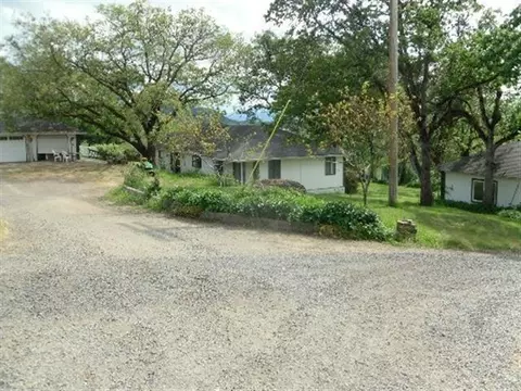 15644 Hwy 62, Eagle Point, OR 97524 photo 1