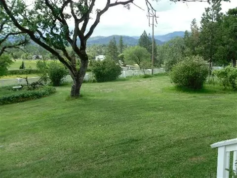15644 Hwy 62, Eagle Point, OR 97524 photo 9