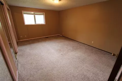 920 Freeman Rd, Central Point, OR 97502 photo 3