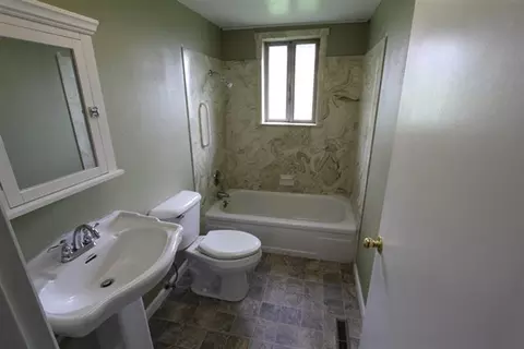 920 Freeman Rd, Central Point, OR 97502 photo 4