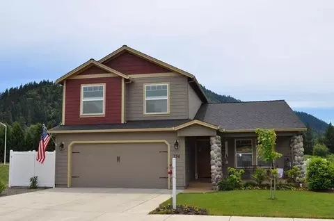 200 Westbrook Dr, Rogue River, OR 97537 photo 1
