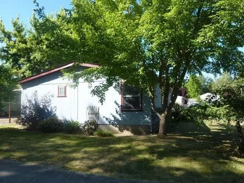515 Meadow Ln, Eagle Point, OR 97524 photo 13