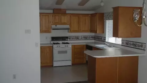 85 Eagle View Dr, Eagle Point, OR 97524 photo 2