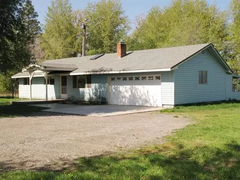 35880 Modoc Point Rd, Chiloquin, OR 97624 photo 1