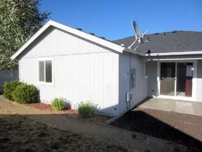 1255 Rochelle Ct, Central Point, OR 97502 photo 4