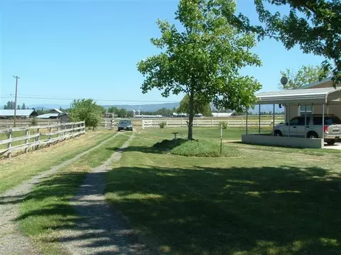 2946 Phillips Way, Central Point, OR 97502 photo 7