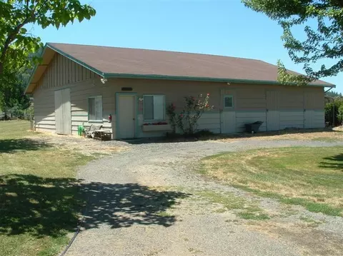 2946 Phillips Way, Central Point, OR 97502 photo 8