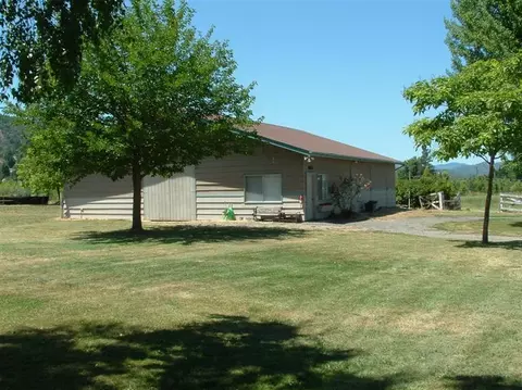 2946 Phillips Way, Central Point, OR 97502 photo 5