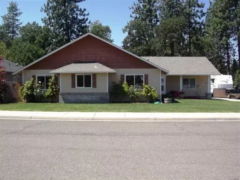 34 Pineridge Ln, Eagle Point, OR 97524 photo 1
