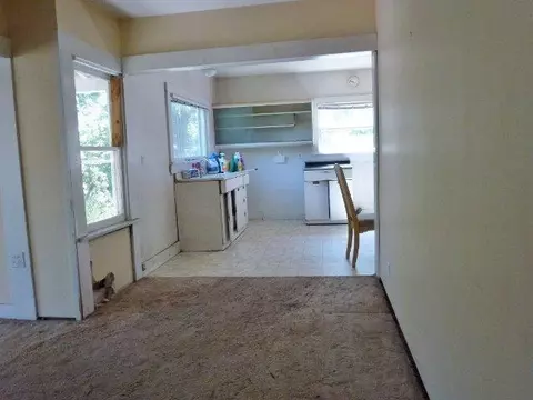 415 Pine St, Phoenix, OR 97535 photo 9