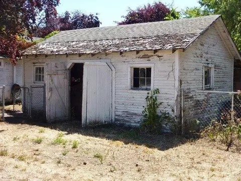 415 Pine St, Phoenix, OR 97535 photo 12
